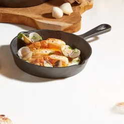 Cuisson<Gifi Mini plat à four rond en fonte avec manche