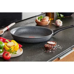 Cuisson<Gifi Poêle sauteuse Tefal Mineralia Force aluminium moucheté gris noir ø 24 cm