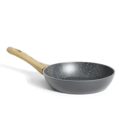Cuisson<Gifi Poêle tous feux dont induction aluminium noir Ø20cm