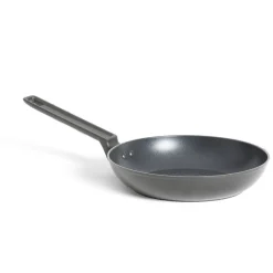 Cuisson<Gifi Poêle tous feux dont induction aluminium noir Ø24cm