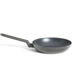 Cuisson<Gifi Poêle tous feux dont induction aluminium noir Ø24cm