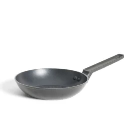 Cuisson<Gifi Poêle tous feux dont induction aluminium noir Ø20cm