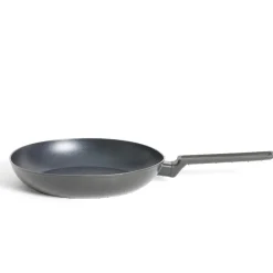 Cuisson<Gifi Poêle tous feux dont induction aluminium noir Ø28cm